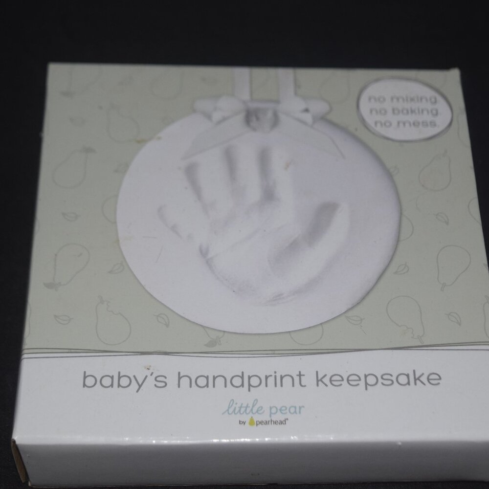 Little Pear by Pearhead Baby’s Handprint Keepsake Kit – No Mess & No Baking